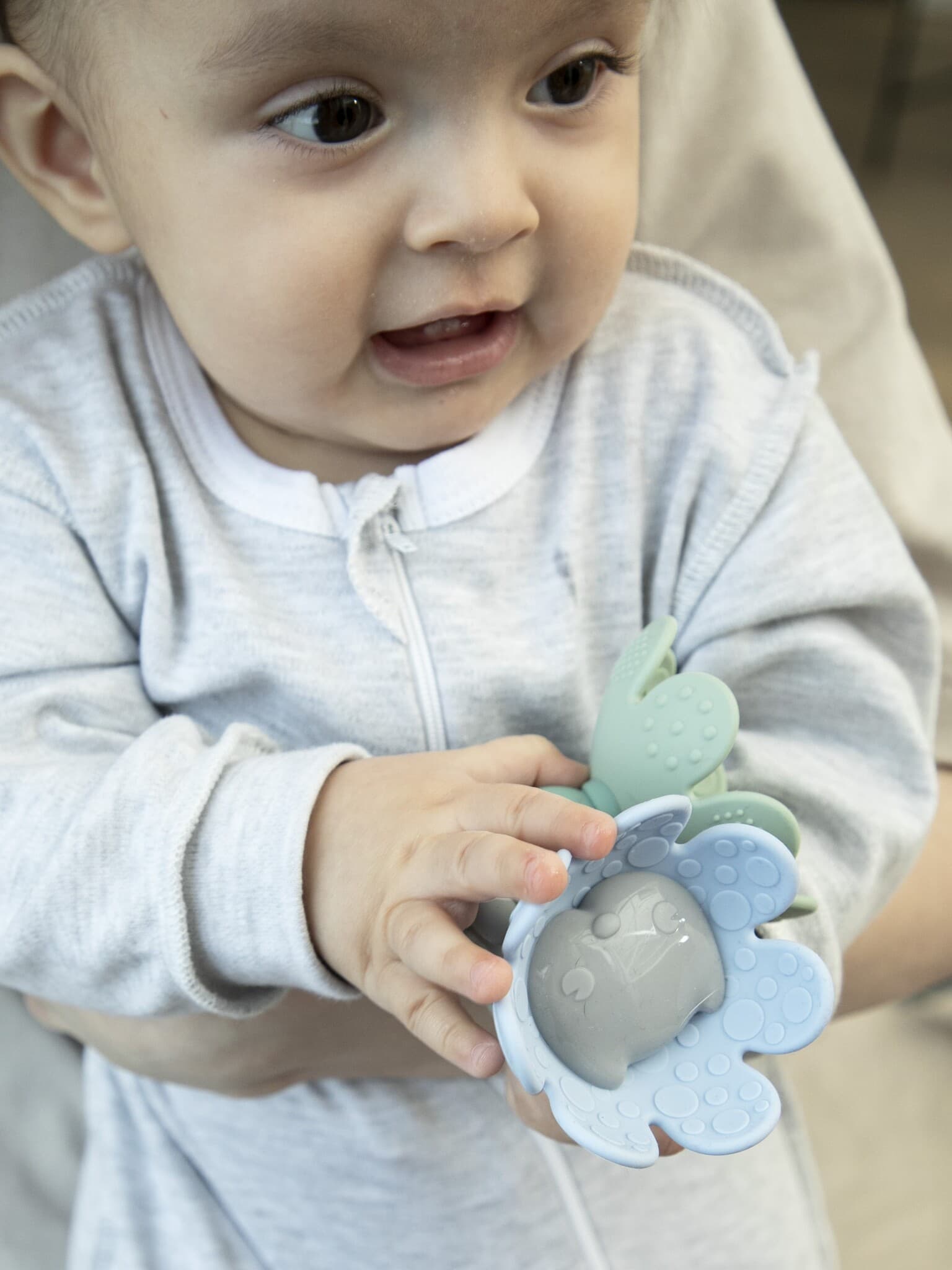 Игрушка-прорезыватель FLORAL LION, Pistachio