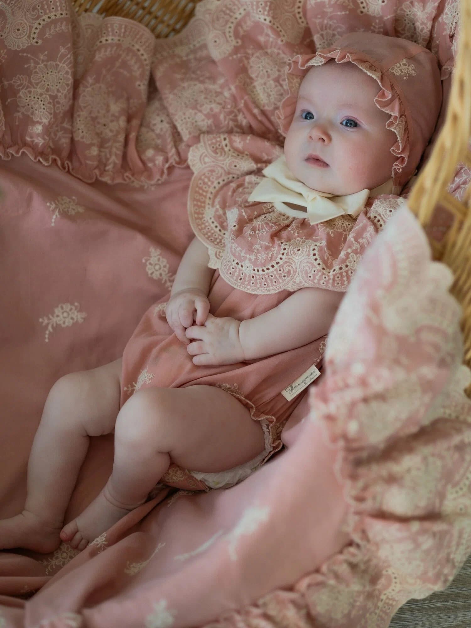 Боди, Азалия