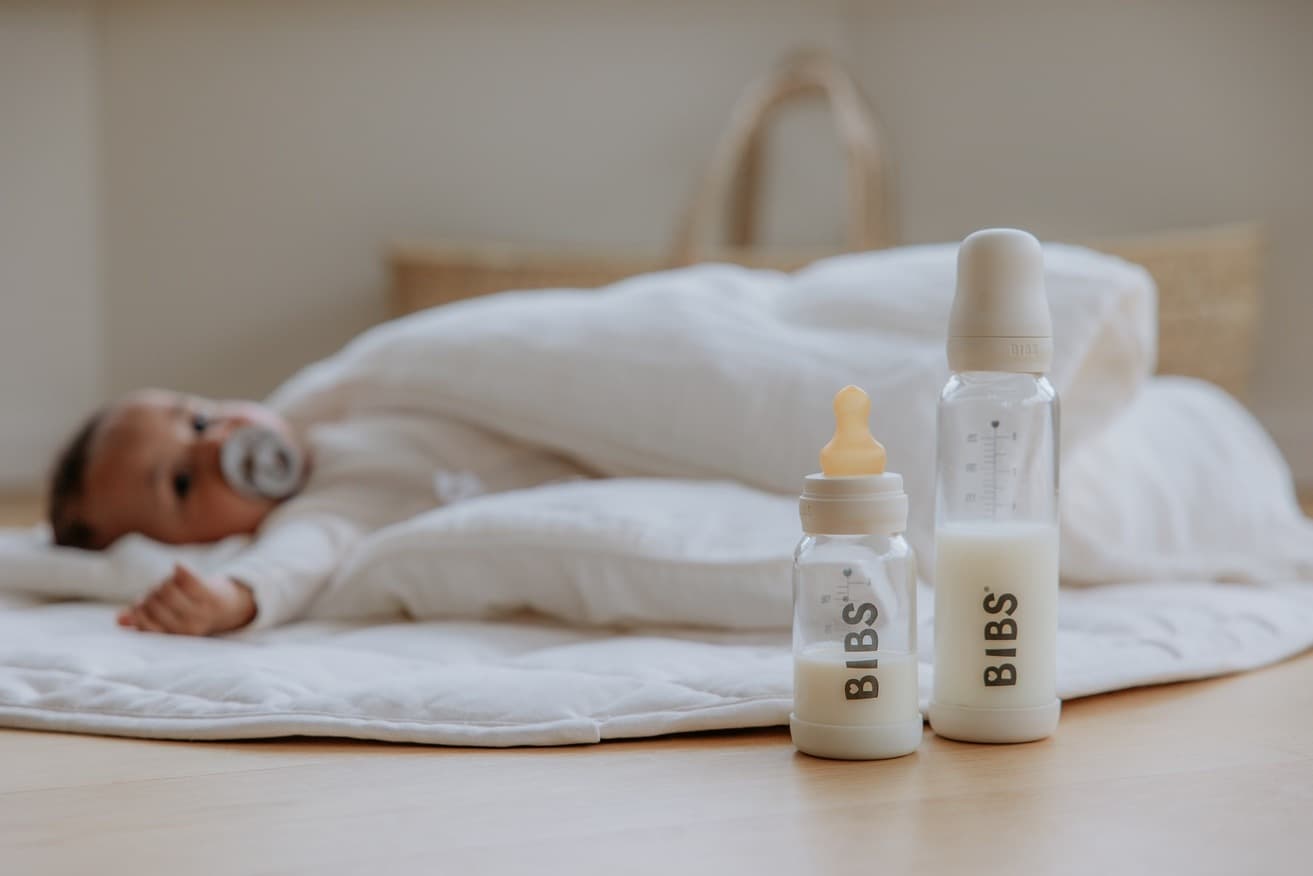 Бутылочка в наборе BIBS Complete Set - Ivory, 110 мл