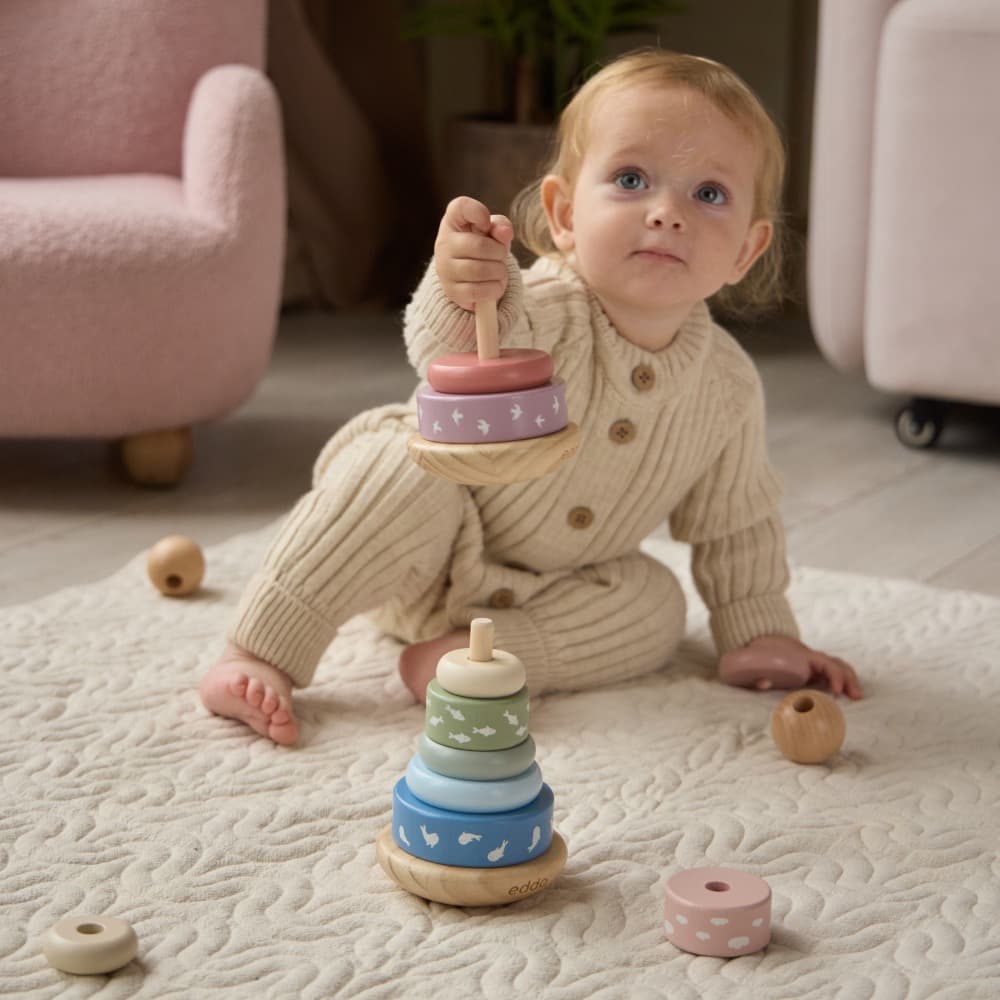 Пирамидка edda, Птички