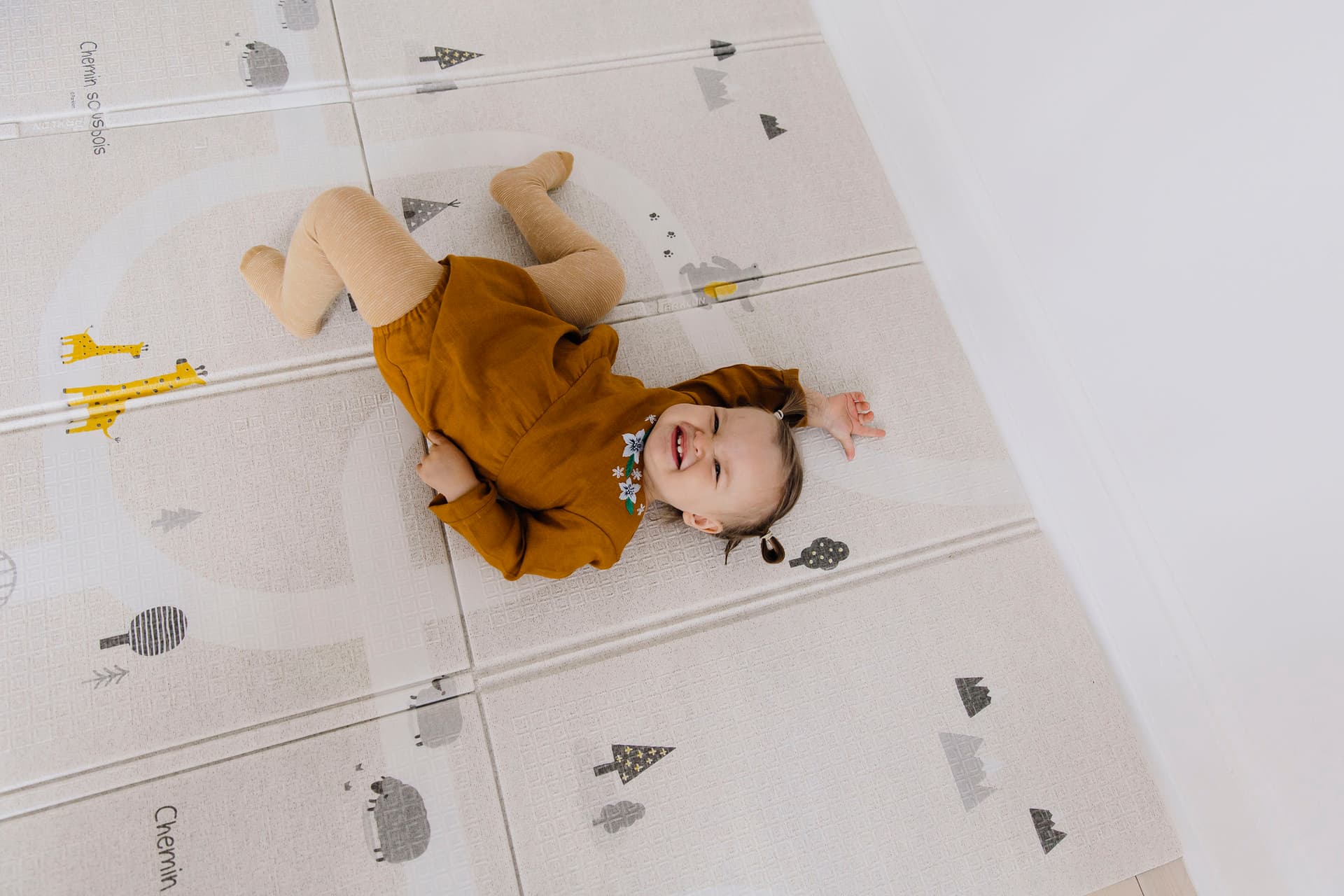 Коврик детский складной 140x200x1 см, Лесные тропинки