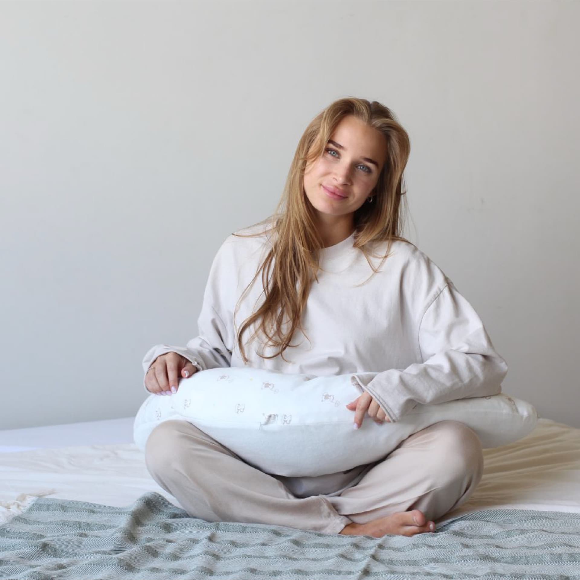 Подушка для беременных бумеранг Слоники