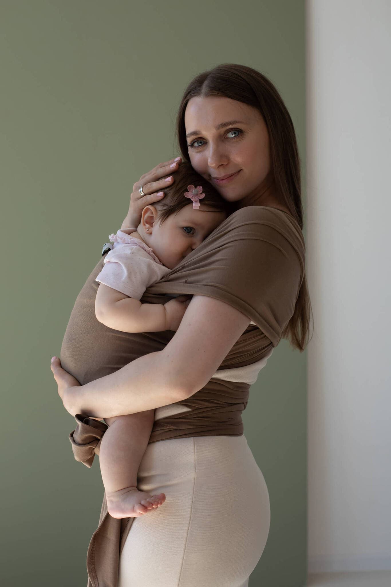 Трикотажный слинг-шарф, цвет кофе