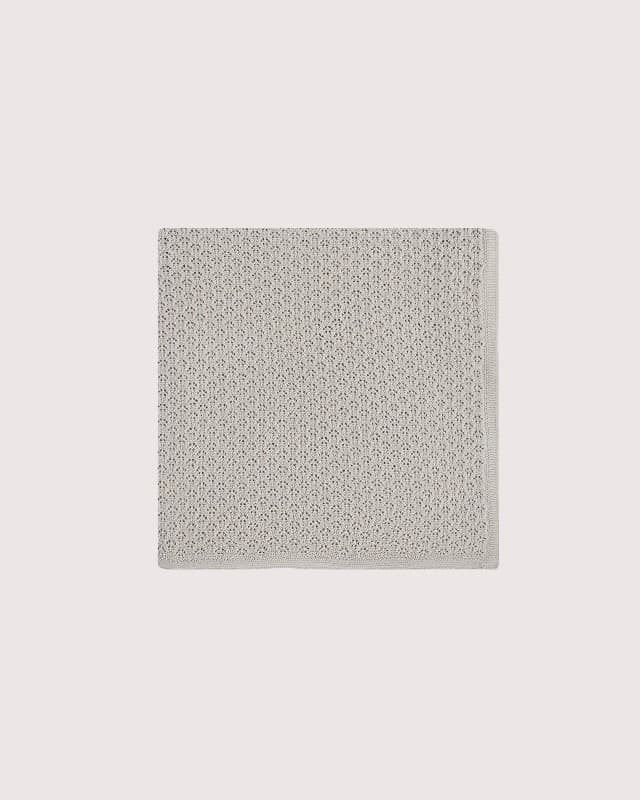 Плед-пелёнка ажурная Loomknits Светло-серый