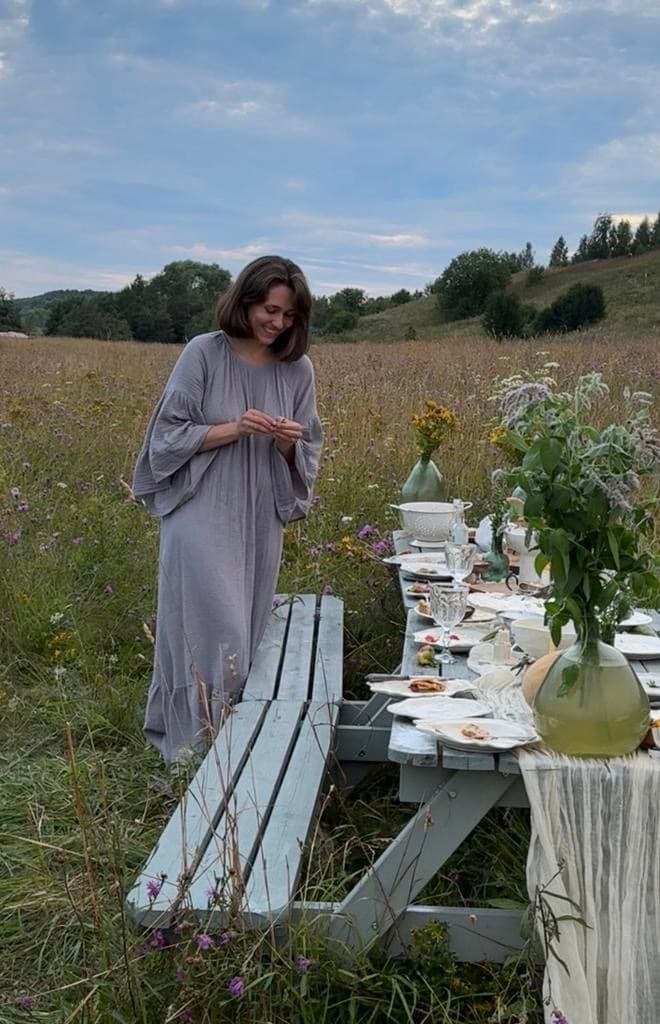 Платье муслиновое с воланами, Серый