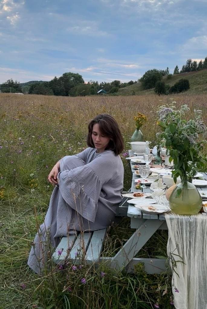 Платье муслиновое с воланами, Серый