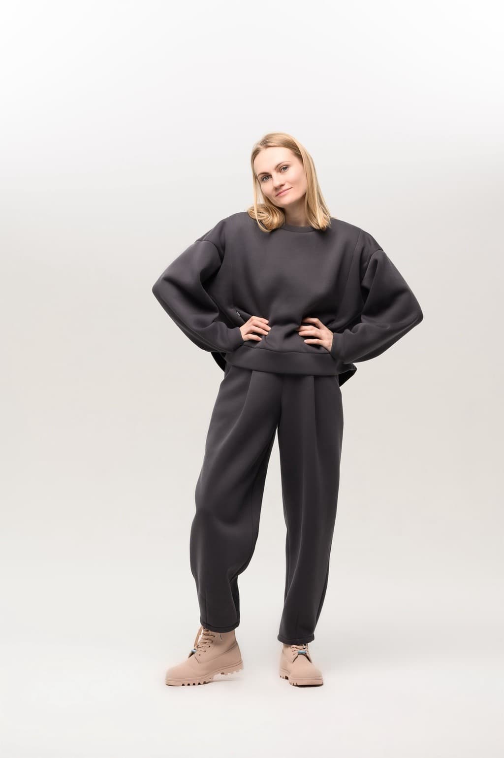 Костюм, Серый