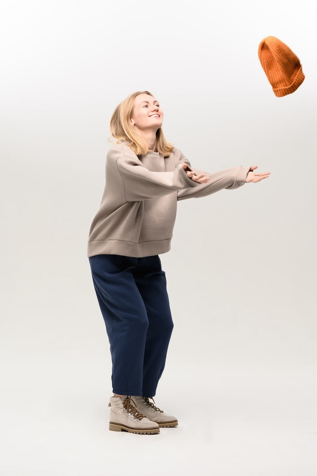 Костюм, Кофейный