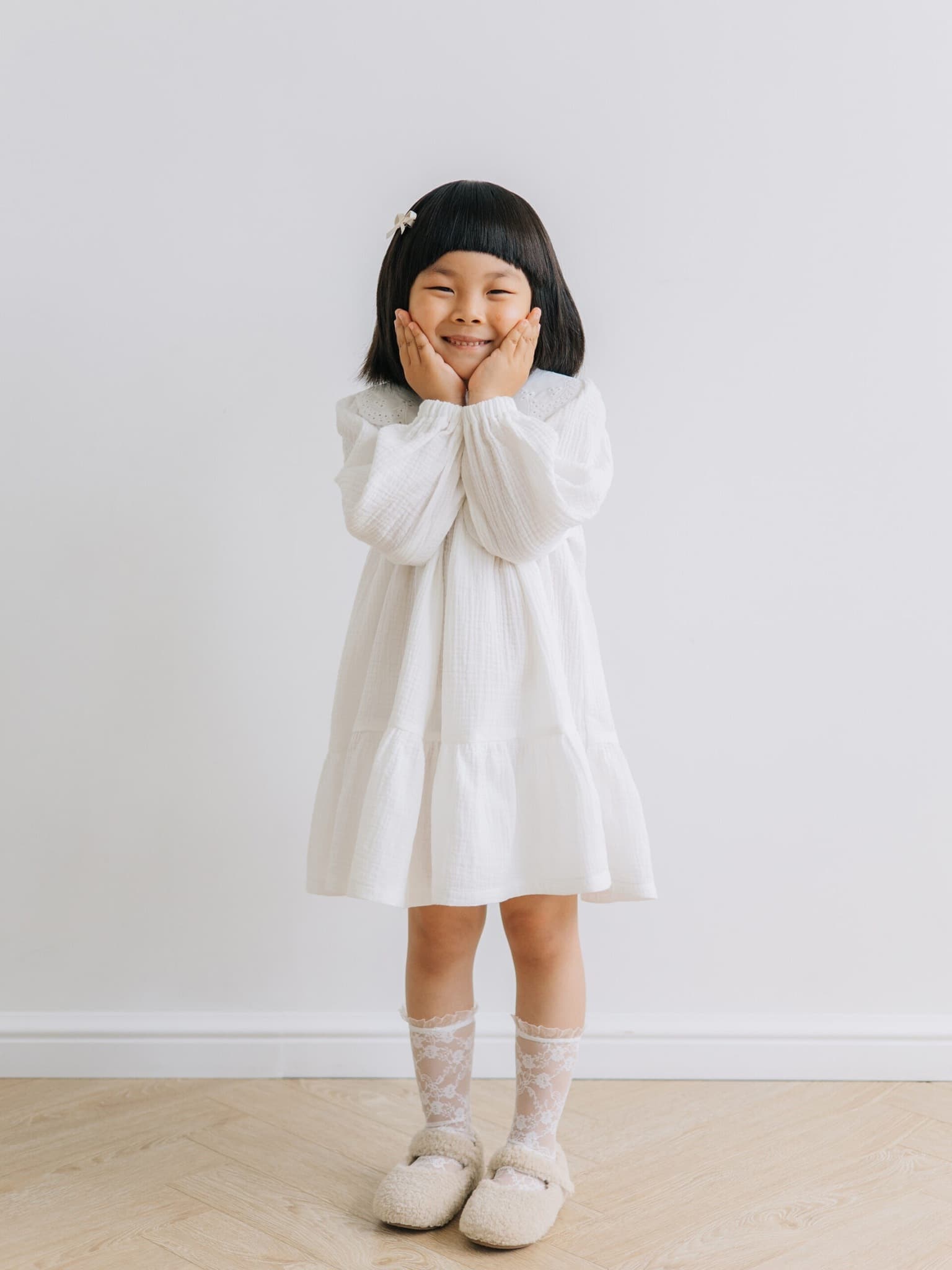 Платье с воротником из муслина, Молоко