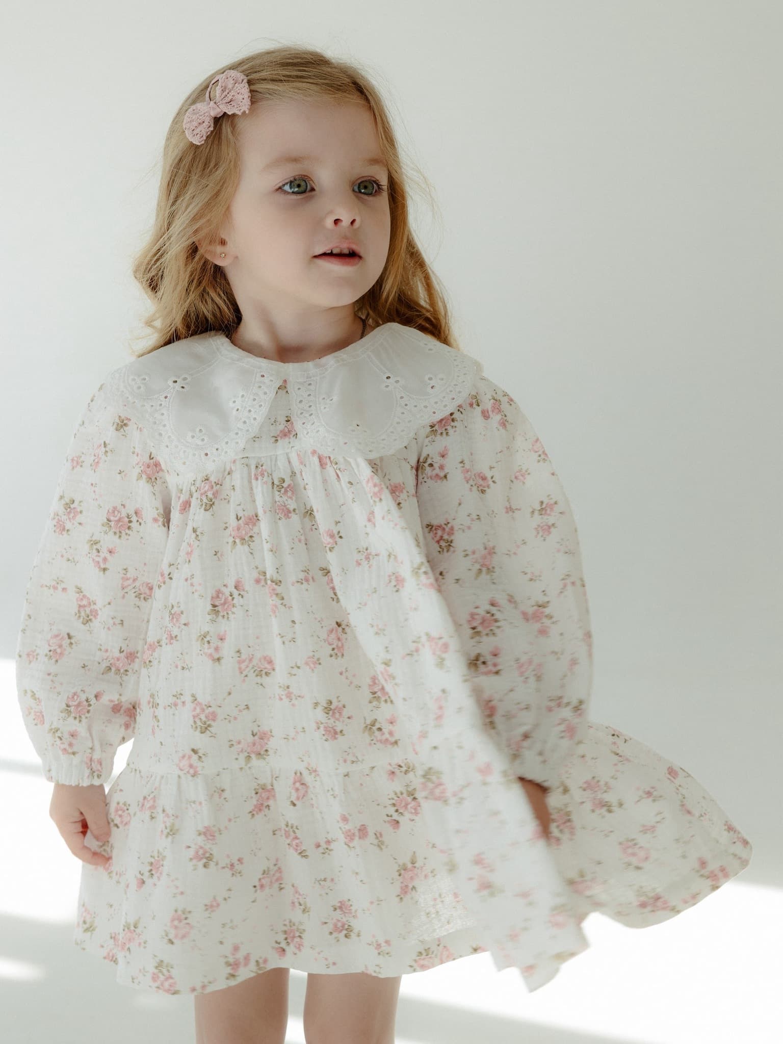 Платье с воротником из муслина, В цветочек