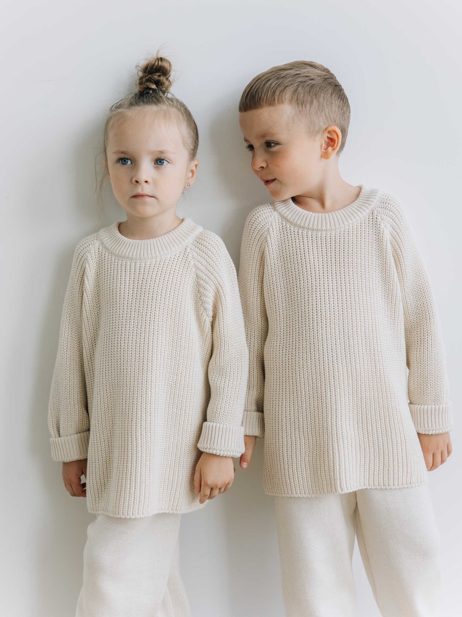 Вязаный джемпер, Молоко