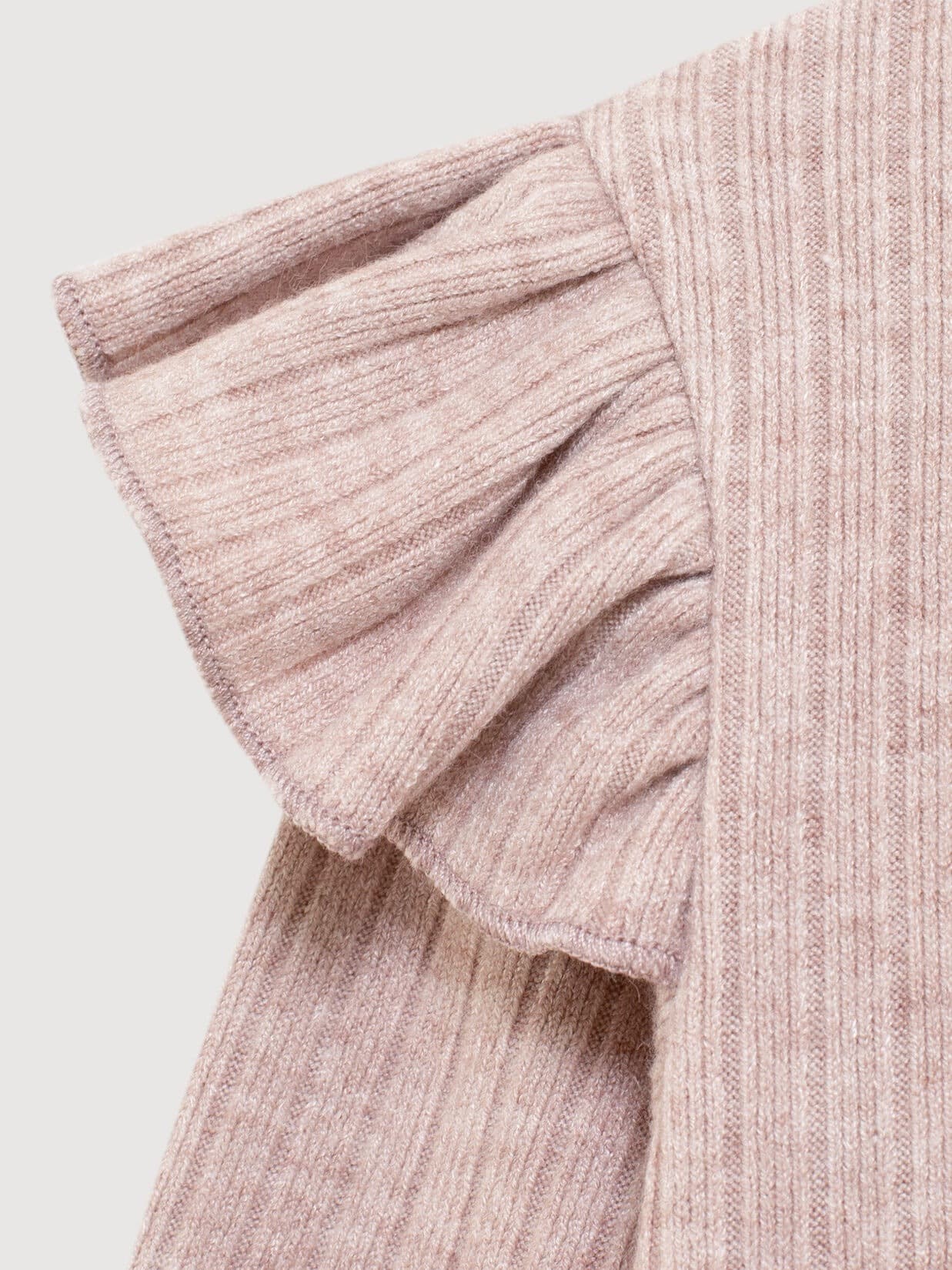 Костюм из теплой лапши, Пудровый