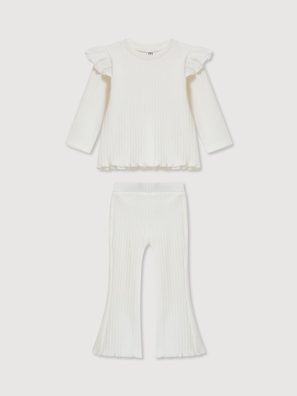 Костюм из теплой лапши, Молоко