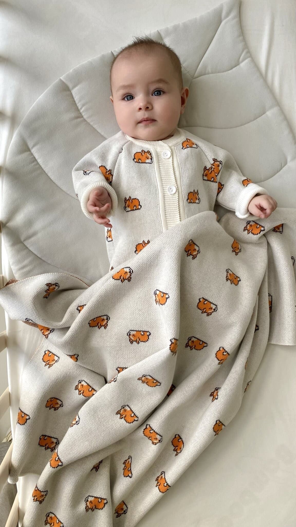 Комбинезон вязаный, Корги