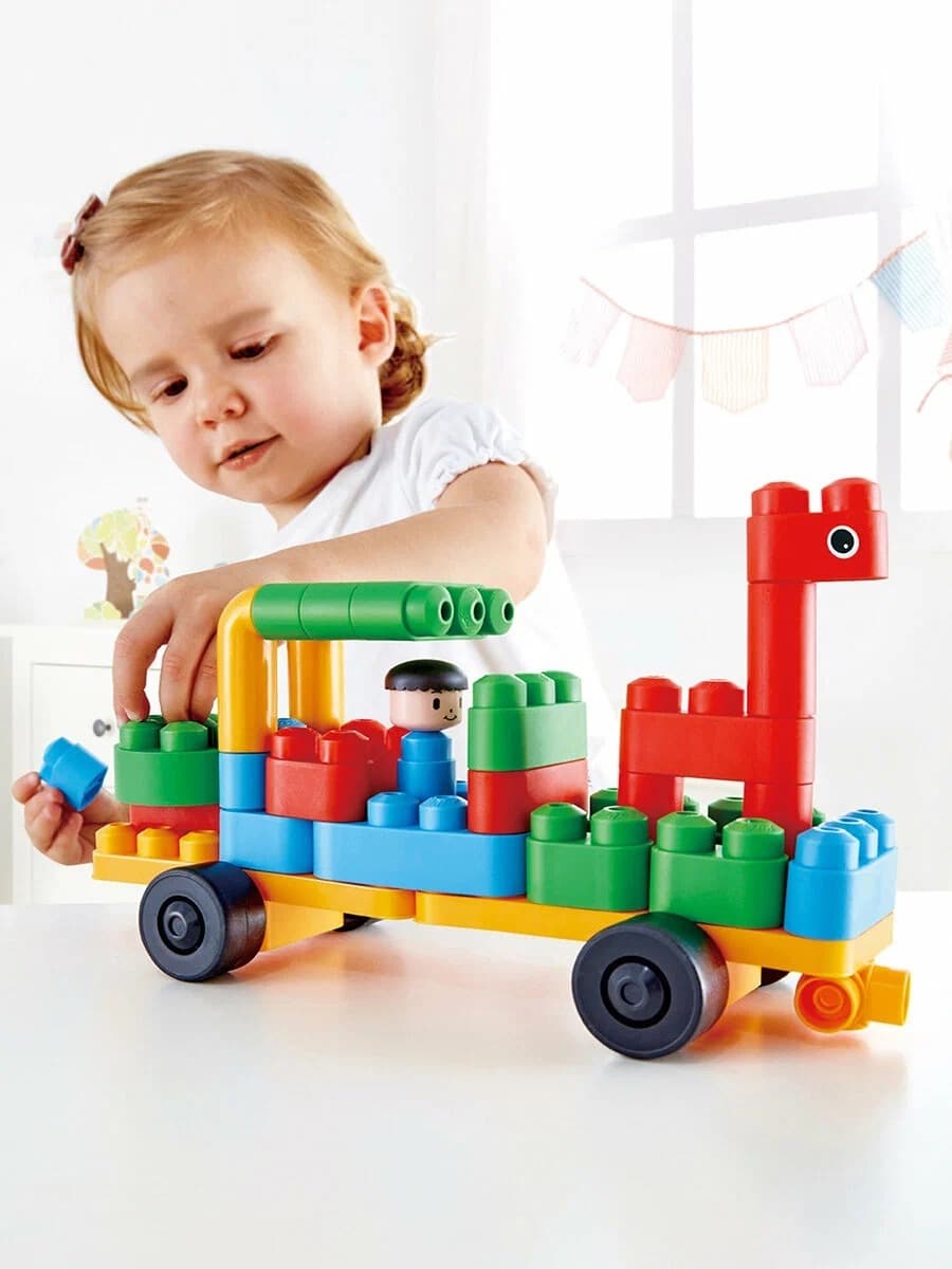 Конструктор детский  "Смотритель зоопарка и автомобили", 40 элементов серия "Креатив"