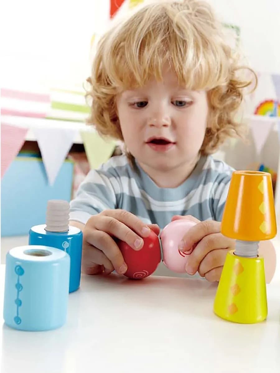 Игрушка развивающая "Закручивающиеся кубики"