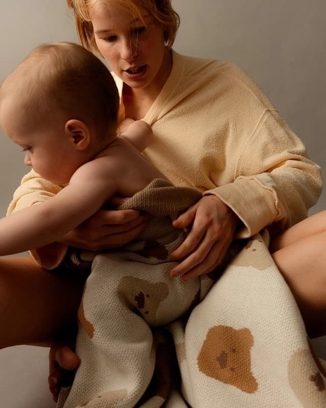 Плед детский Loomknits с мишками Экрю