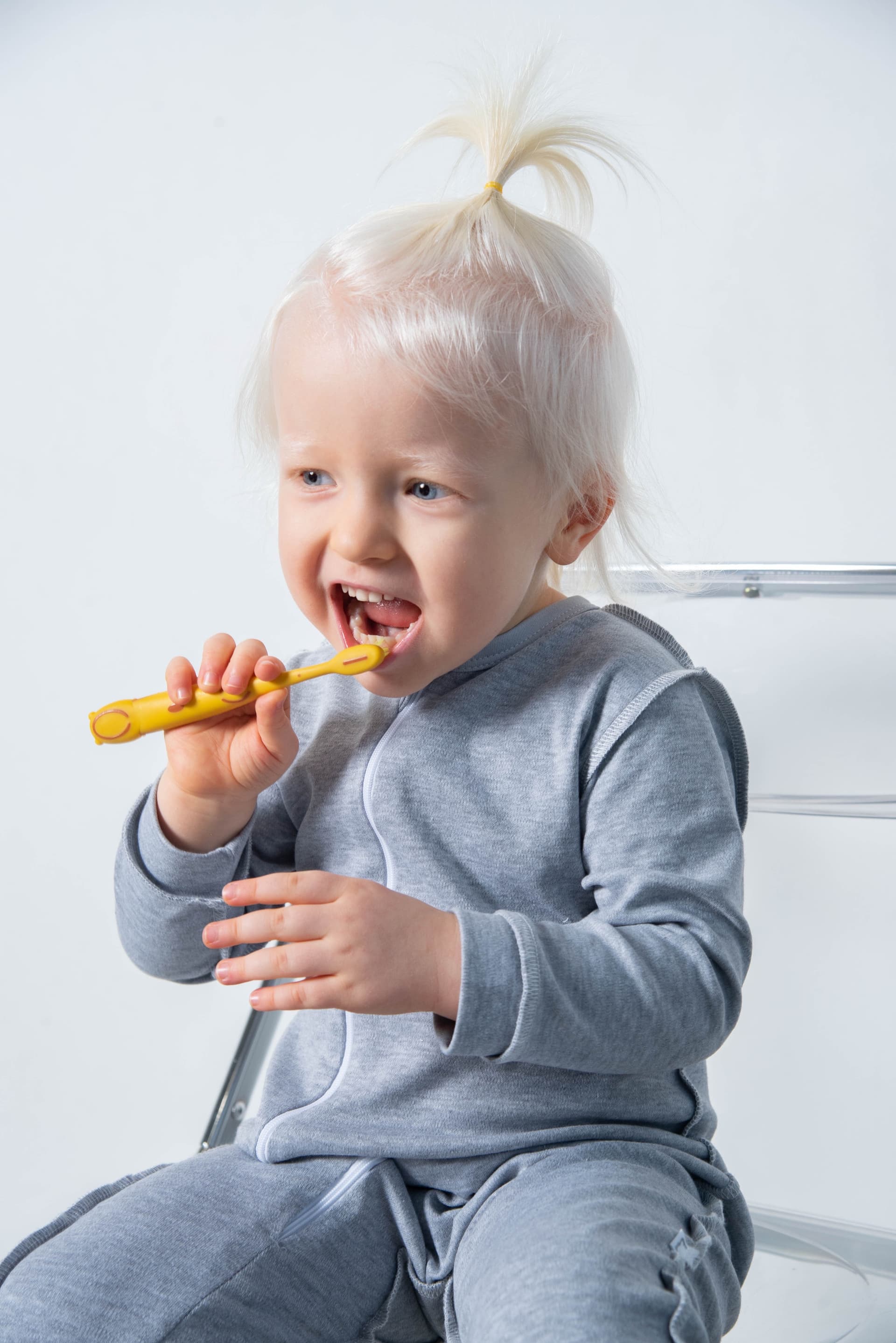 Набор детских зубных щеток Bears, 2 шт