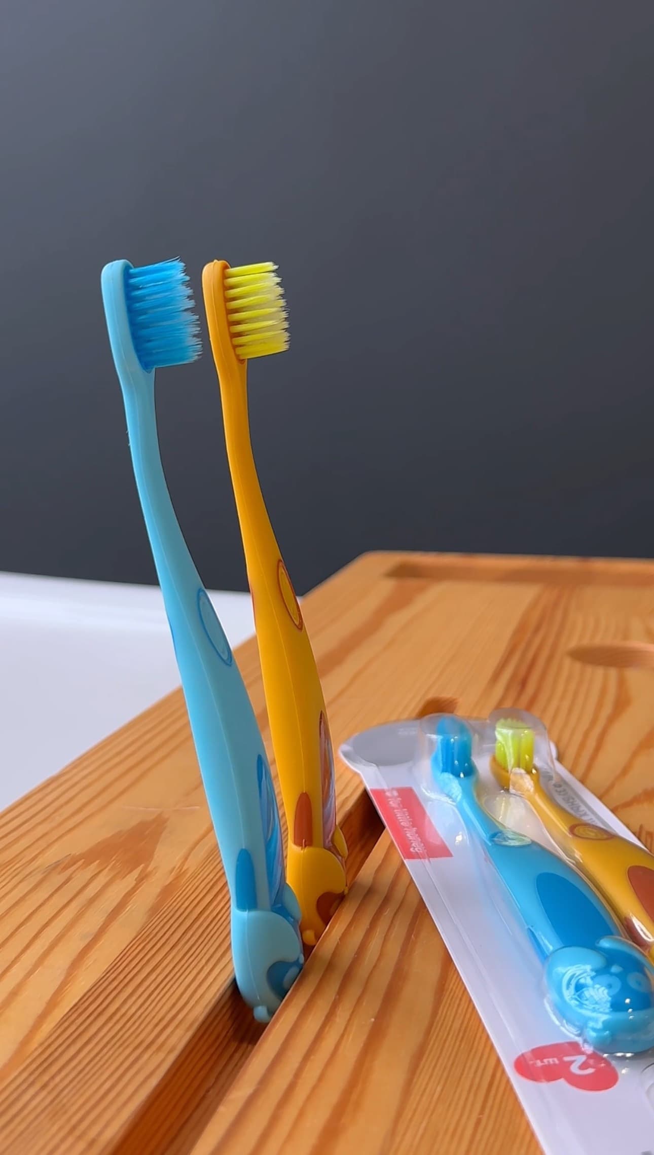 Набор детских зубных щеток Bears, 2 шт