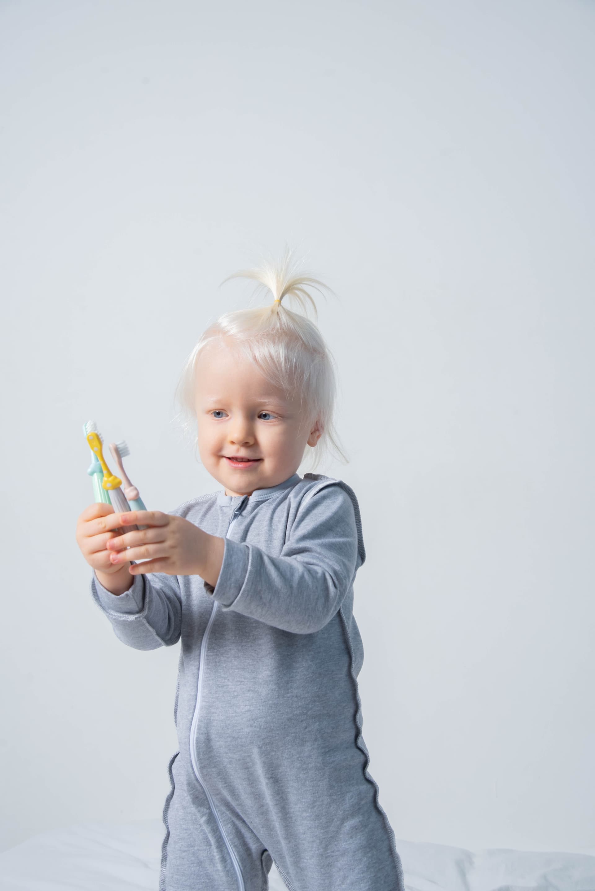 Набор детских зубных щеток Clouds, 3 шт