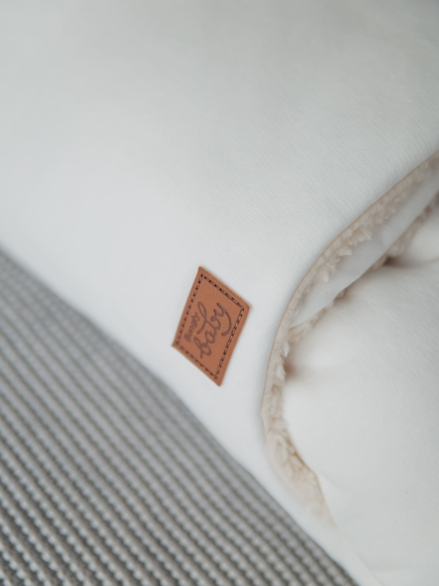 Конверт-звездочка "Молоко" с прорезями для ремней безопасности