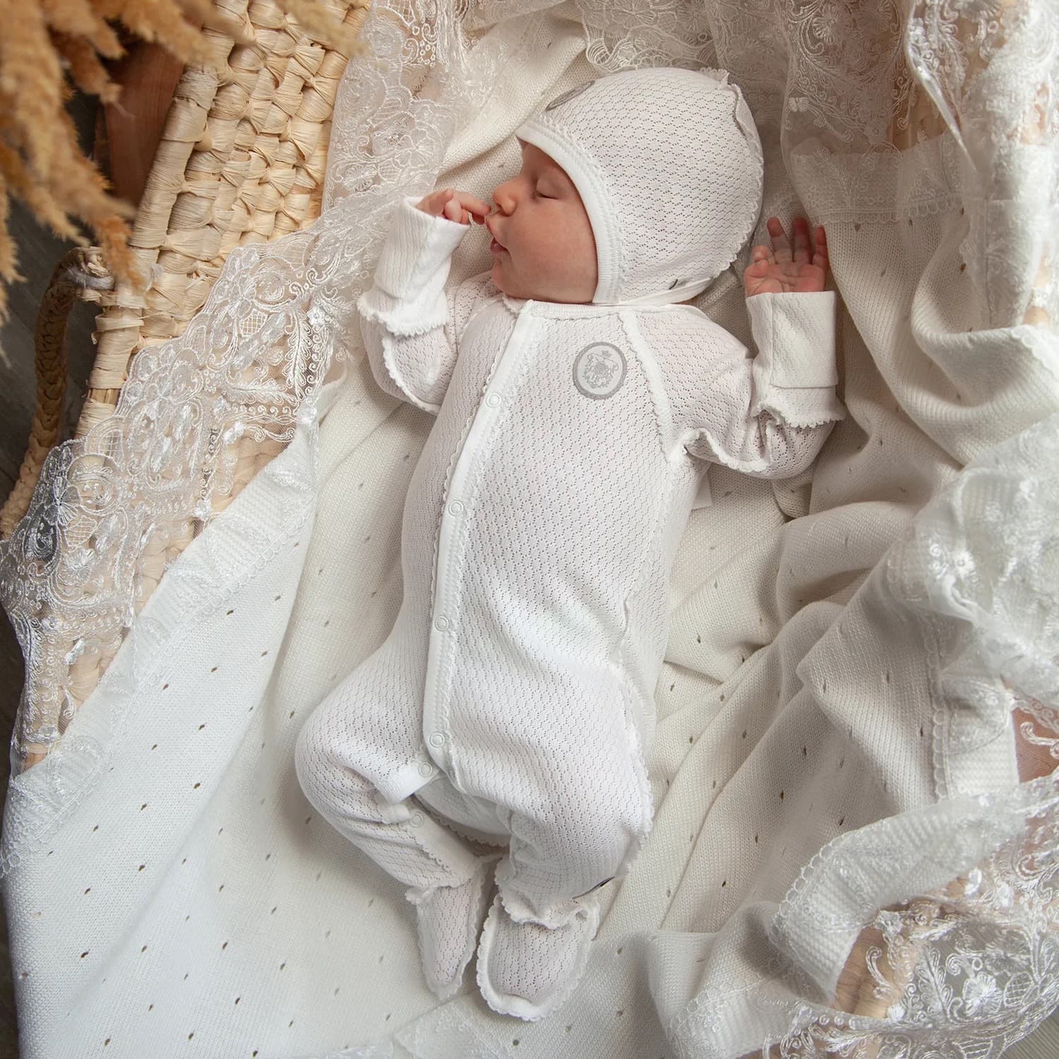 Слип ажурный, Экрю