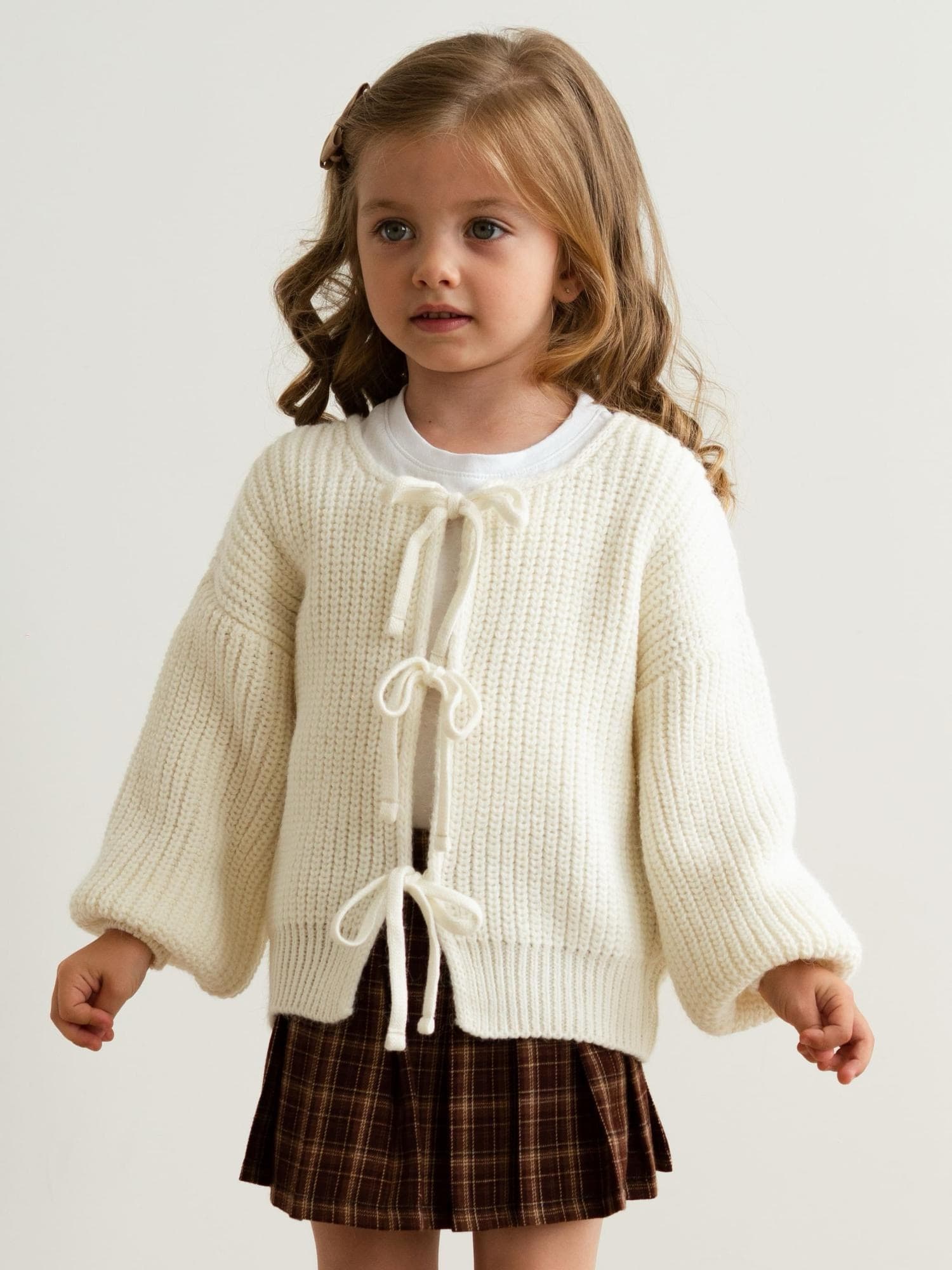 Кардиган с бантиками, Молоко