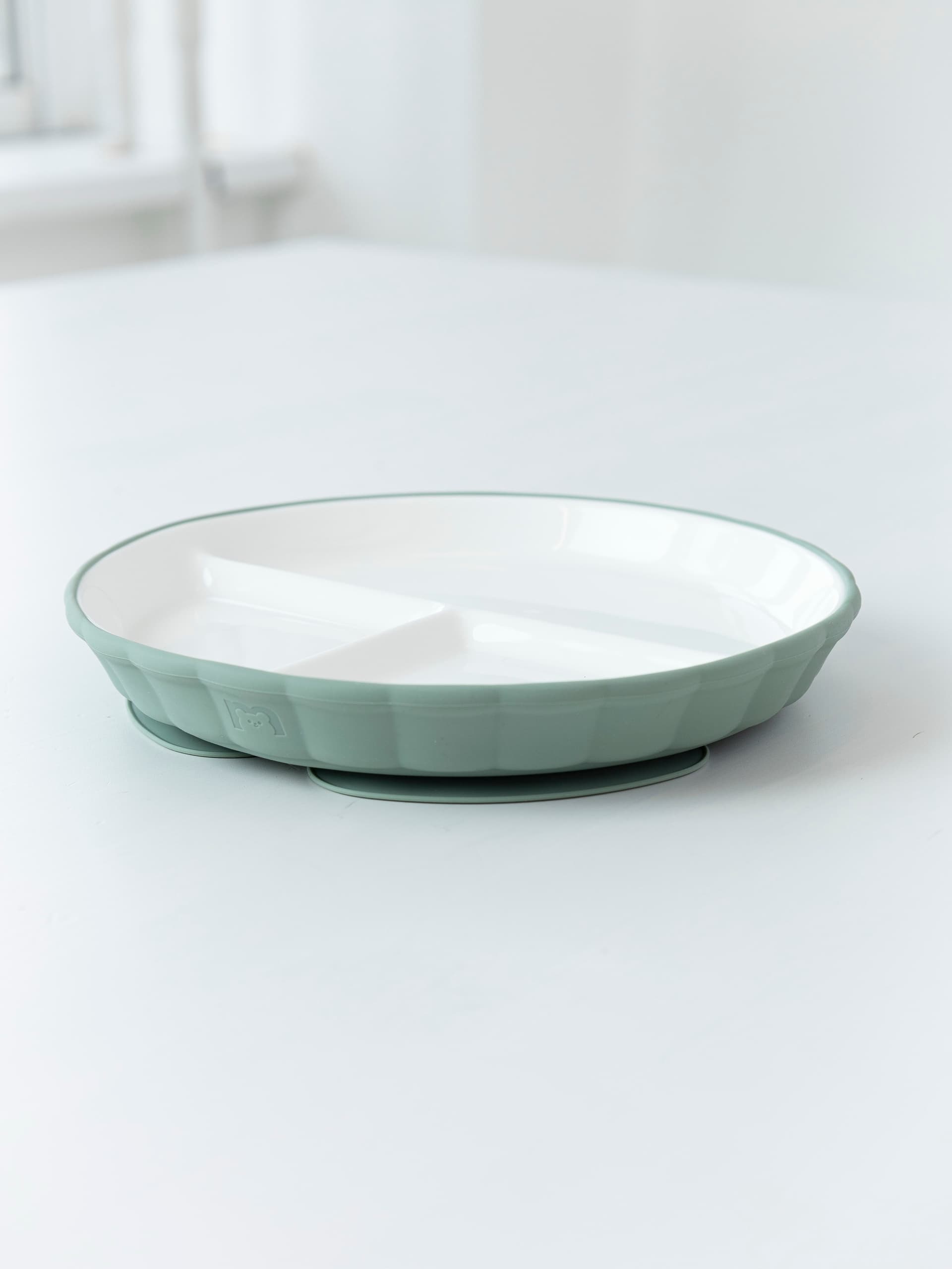 Фарфоровая тарелка секционная на силиконовой присоске, Mint
