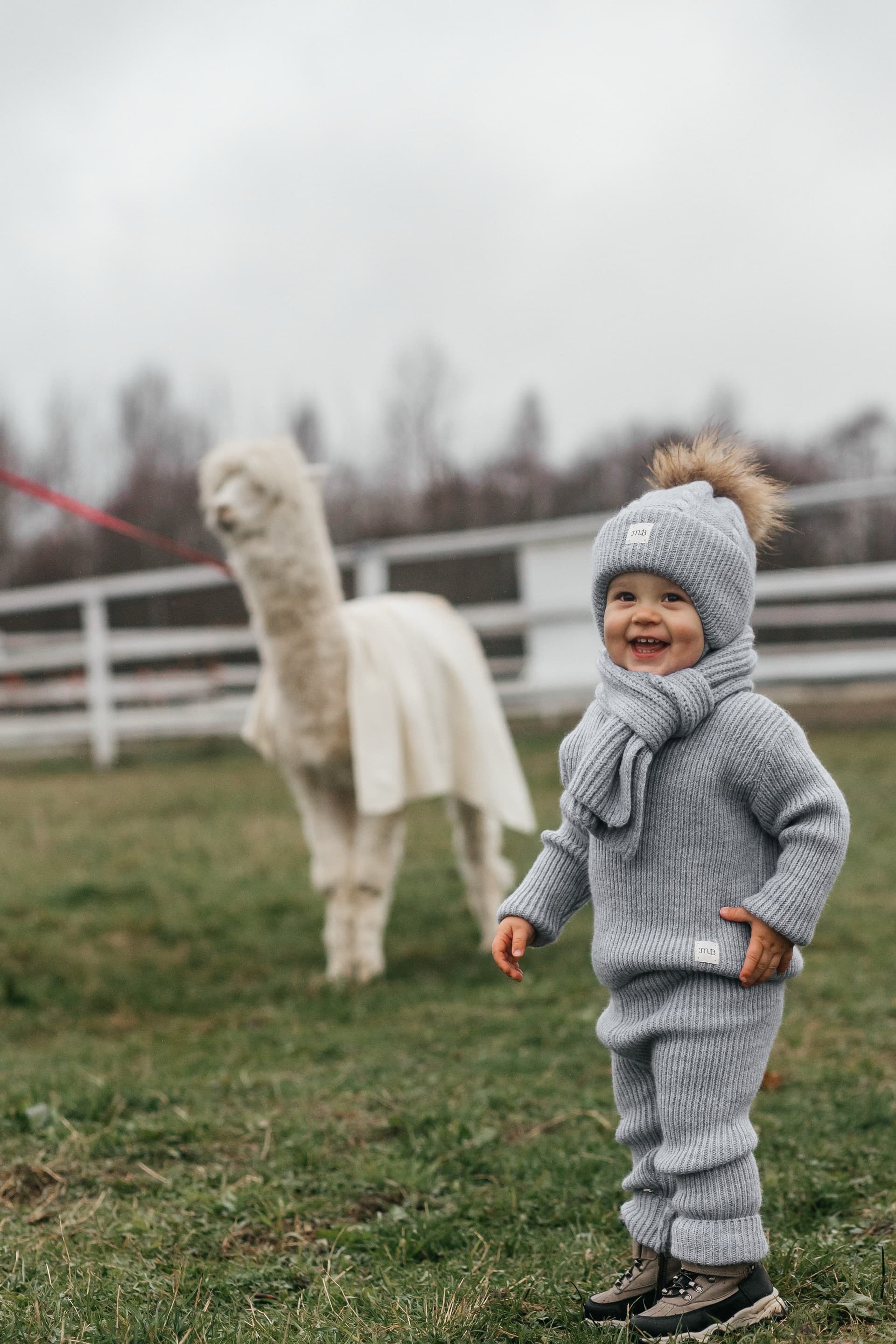 Костюм классический из меринос-кашемира, Серый