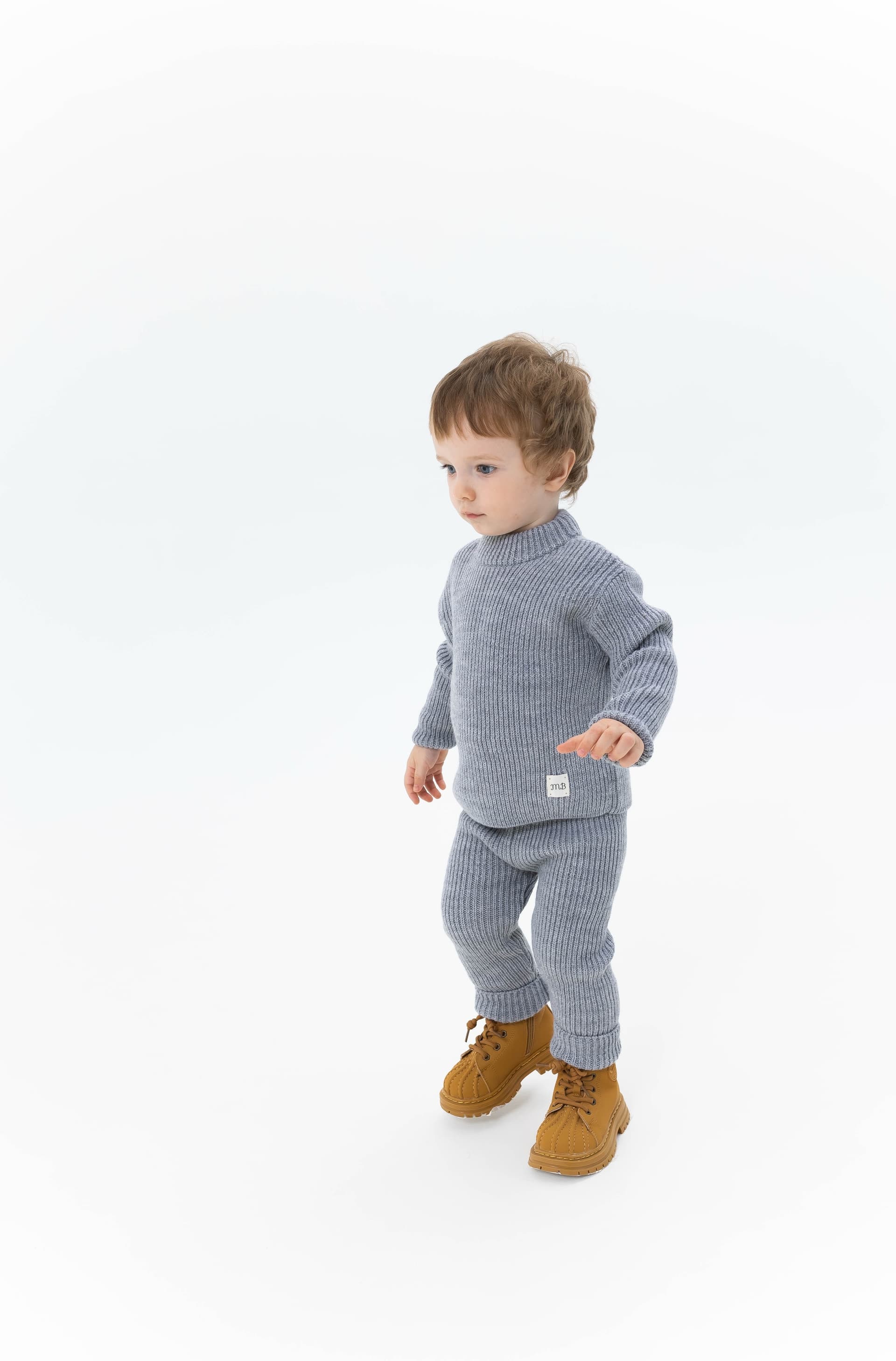 Костюм классический из меринос-кашемира, Серый