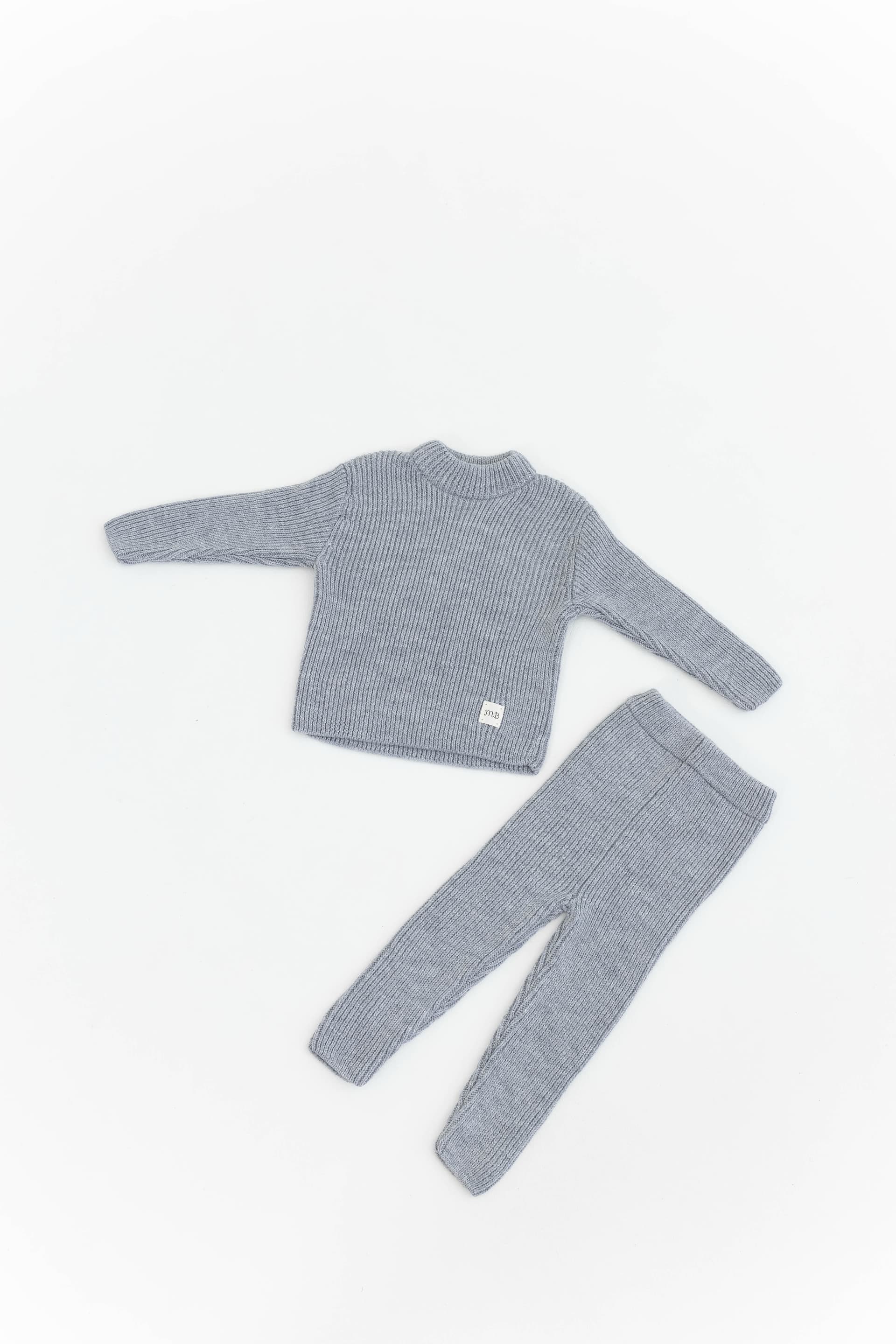 Костюм классический из меринос-кашемира, Серый