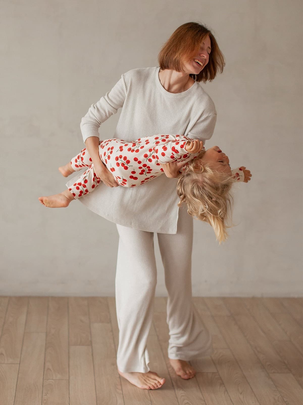 Комбинезон Mjolk Sleep and Play Cherry Tomatoes, на манжетах