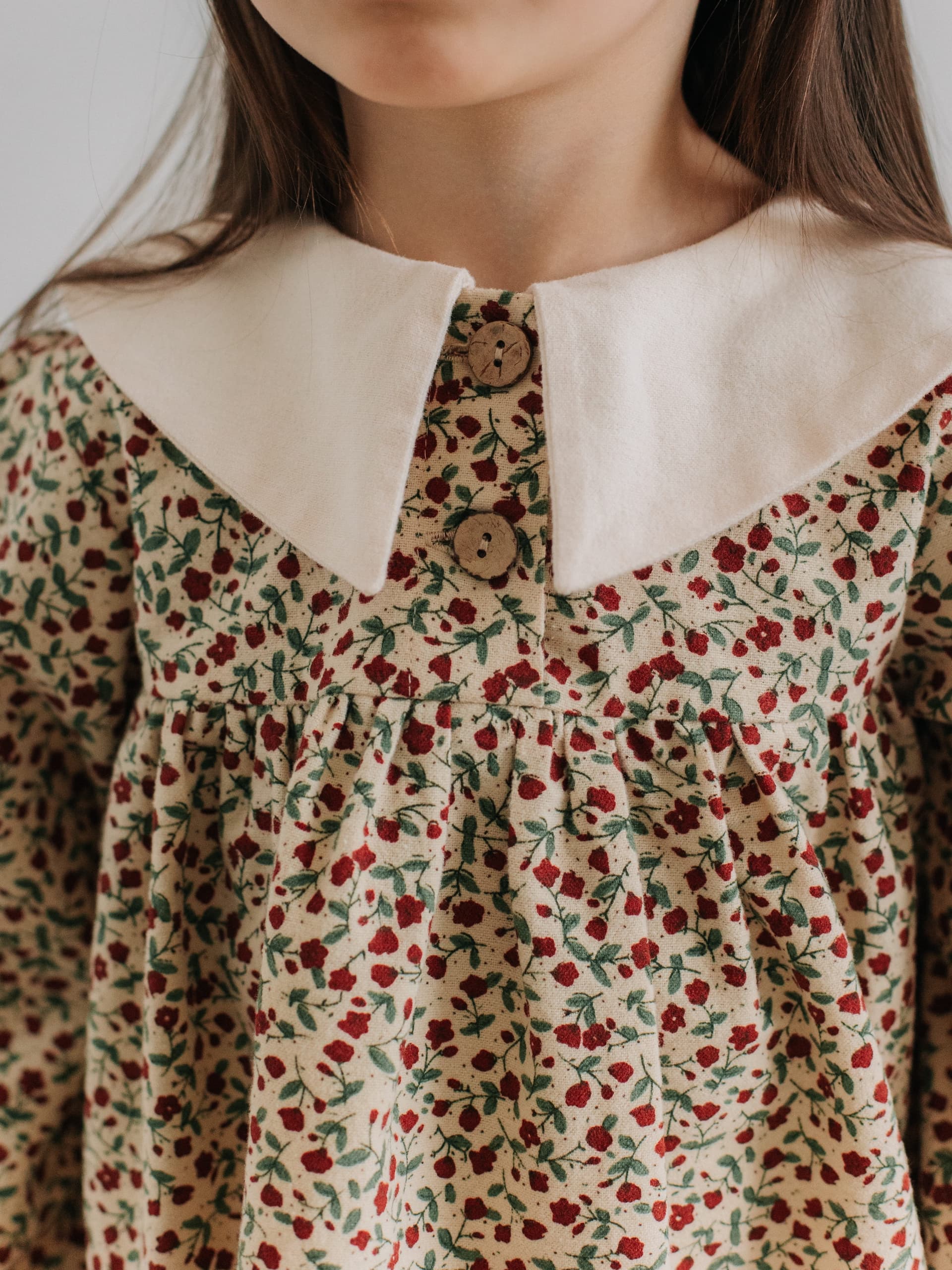 Платье с воротником в цветочек Бежевый